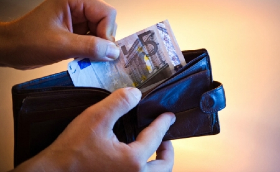 Αργολίδα: Βρήκε πορτοφόλι με 2.000 ευρώ και το παρέδωσε -  Ηλικιωμένη ξέσπασε σε κλάματα