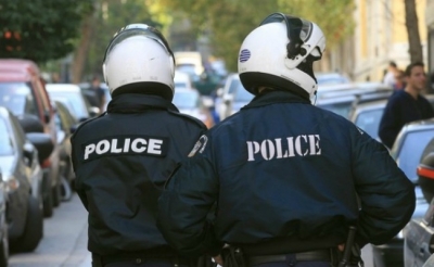Κόρινθος: Είδε τους Αστυνομικούς και πέταξε ναρκωτικά από το παράθυρο του αυτοκινήτου – Συνελήφθη 20χρονος
