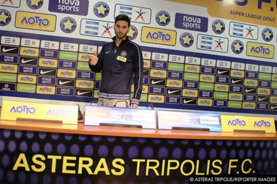 Τον Ισπανό μεσοεπιθετικό Cristian Lobato Villegas ανακοίνωσε ο Αστέρας Τρίπολης.