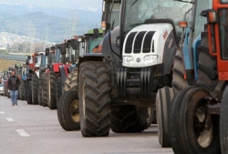 Το ΠΑΜΕ καλεί τους μικρομεσαίους αγρότες και κτηνοτρόφους στην σύσκεψη Του Μπλόκου των Βουρβούρων