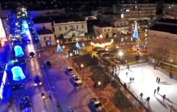 Χριστουγεννιάτικα σπιτάκια για τους επαγγελματίες στο Άργος