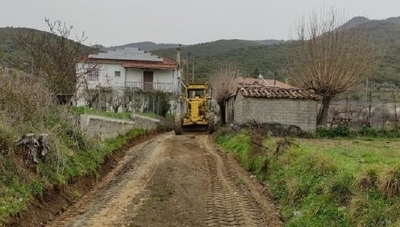 Καθαρισμός δρόμων στις κοινότητες Γιανναίων και Καμάρας