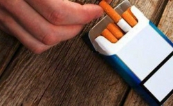 Στα 10 ευρώ το πακέτο των τσιγάρων στη Γαλλία