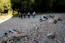 Σεισμός στην Αλβανία: Πανικός, δεκάδες τραυματίες και ζημιές  (video)