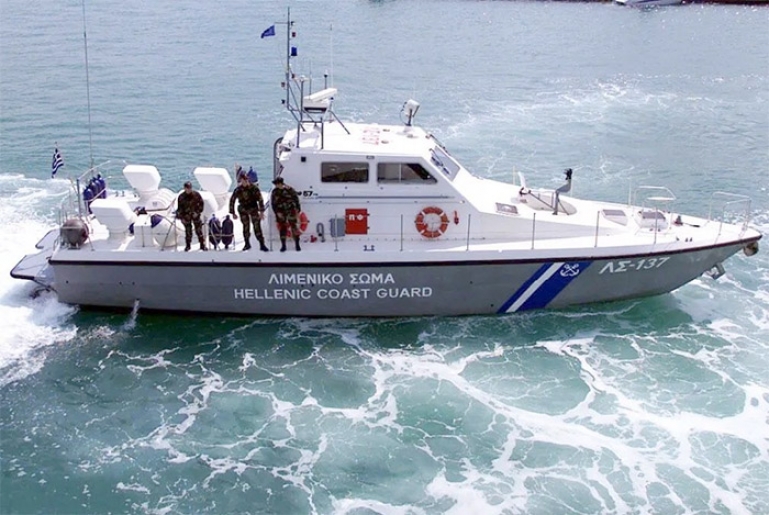 Επιχείρηση του Λιμενικού στο Ναύπλιο για ακυβέρνητο σκάφος - Σώοι δυο επιβαίνοντες