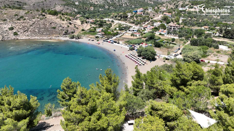 Λευκάθια - Η παραλία της βορειοδυτικής Χίου με τα κρυστάλλινα και καθάρια νερά αλλά και την άγρια φυσική ομορφιά (vid)