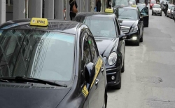 Γερμανίδα τουρίστρια αρνήθηκε να πληρώσει ταξί στα Χανιά, επειδή η Ελλάδα χρωστάει στη Γερμανία