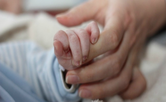 Εξωσωματική γονιμοποίηση: Τι ΔΕΝ βοηθάει την προσπάθειά σας
