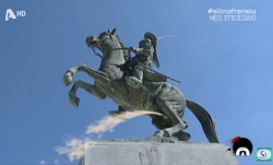 ΕΛΛΗΝΟΦΡΕΝΕΙΑ: Όταν ο Κολοκοτρώνης &quot;συνάντησε&quot; τον Παυλόπουλο στην Τρίπολη!  (video)