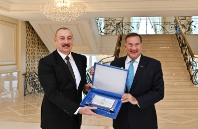 O Πρόεδρος της ΕΟΕ συνάντησε τον Πρόεδρο του Αζερμπαϊτζάν Ιλχάμ Αλίγιεφ