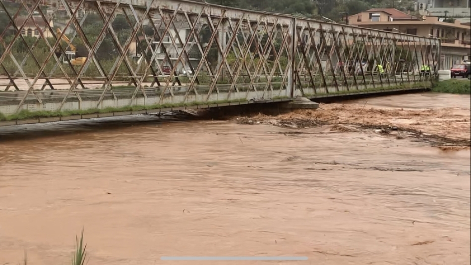 Πλημμυρικά φαινόμενα στην Σκάλα ...&quot;Στο ίδιο έργο Θεατές&quot; (VIDEO)