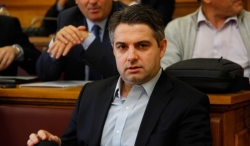 Μόλις πήγε να μιλήσει ο Κωνσταντινόπουλος για επιχειρηματικά συμφέροντα του αφαίρεσαν τον λόγο.