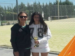 2η θέση η Καραναγνώστη του ομίλου τένις της ΑΕΚ Τρίπολης στο Ε3 στο Athlisis Club