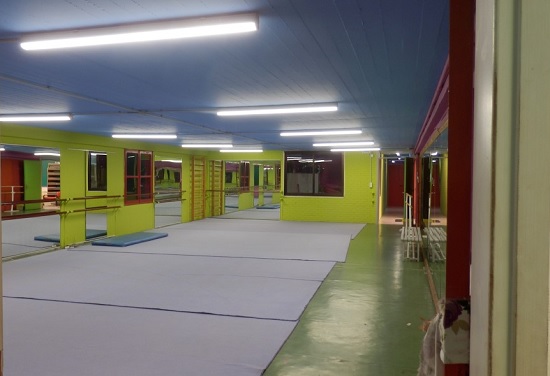 tenda tria kalamata
