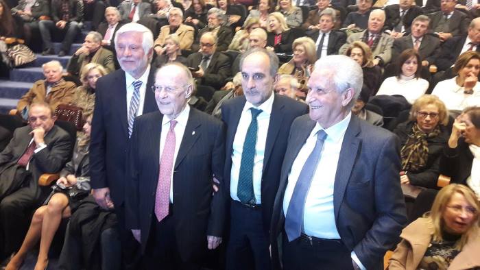 vraveusi tatoulis