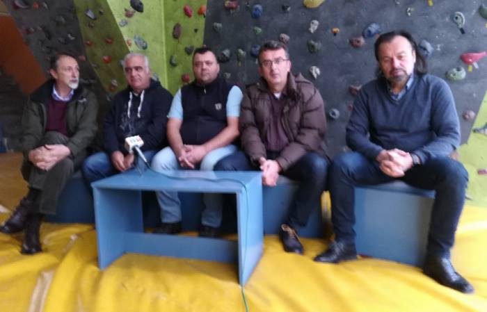 sinedefxi tipou por labraki